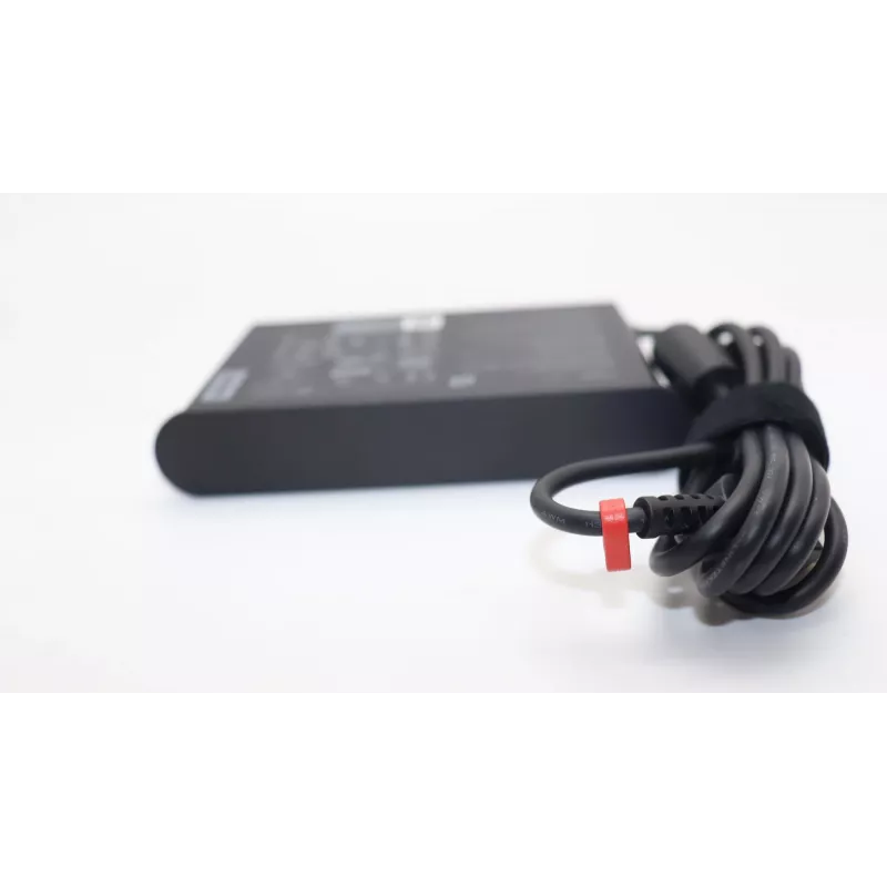 Lenovo 5A11K67847 fuente de alimentación/inversor interior 135 W negro