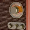 Radio portátil Adler AD 1171 – AM/FM, 10 W RMS, Bluetooth, antena externa, bronce, 290×200×172 mm
