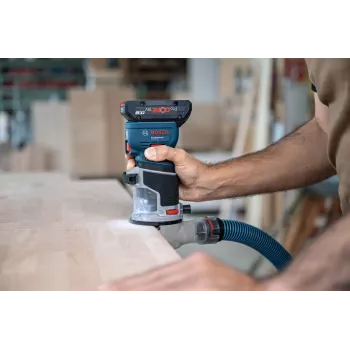 Fresadora de cantos a batería Bosch GKF 18V-8 — 18 V, pinza de 8 mm