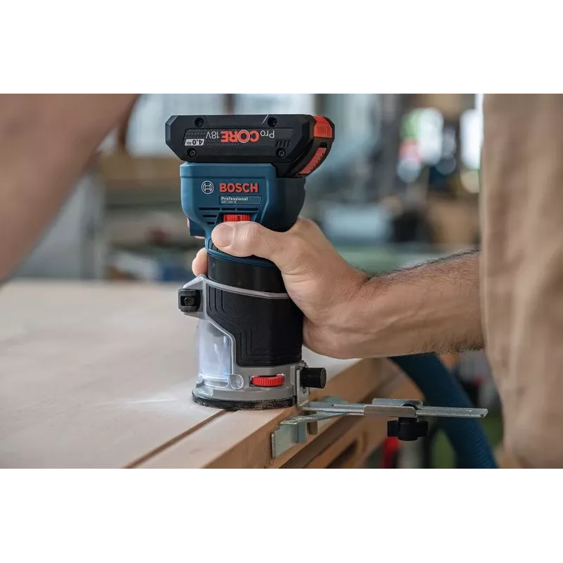 Fresadora de cantos a batería Bosch GKF 18V-8 — 18 V, pinza de 8 mm