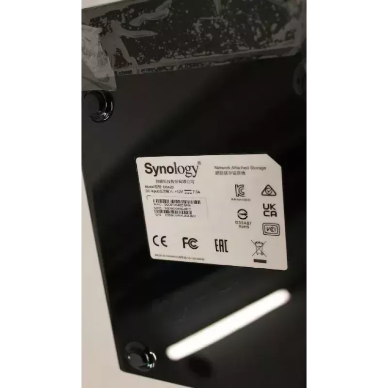 NAS en torre SYNOLOGY DS423 — Realtek RTD1619B 1,7 GHz, 2 GB DDR4, 4 x 3,5