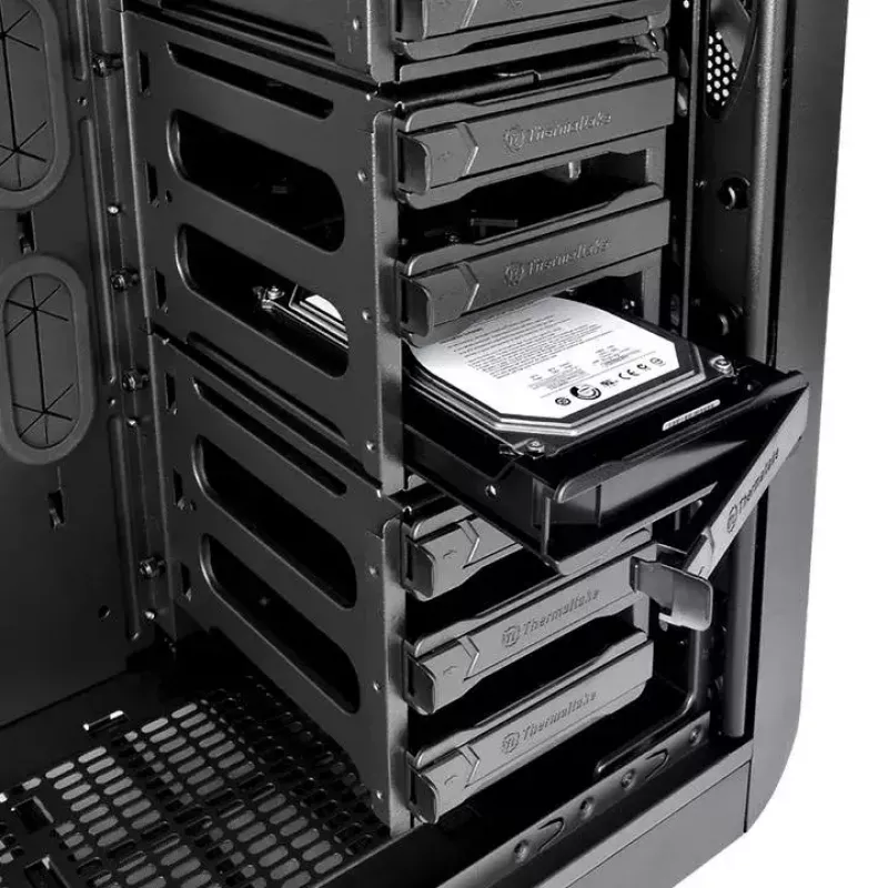 Caja de PC Thermaltake Core V71 Full Tower negra