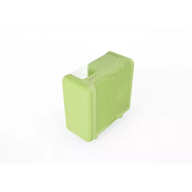 Caja semitorre HYTE X50 Matcha Milk – compatibilidad ATX/mATX/Mini-ITX, cristal templado, E/S frontal