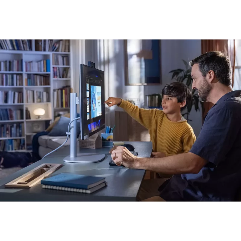 PC todo en uno HP EliteStudio 8 AiO G1i Intel Core Ultra 5 16GB 512GB Intel Graphics Windows 11 Pro