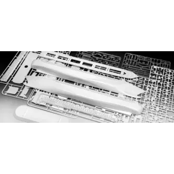 Modelo de barco de pasajeros REVELL Queen Mary 2 kit, escala 1:700