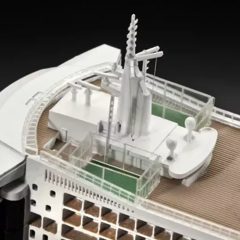 Modelo de barco de pasajeros REVELL Queen Mary 2 kit, escala 1:700