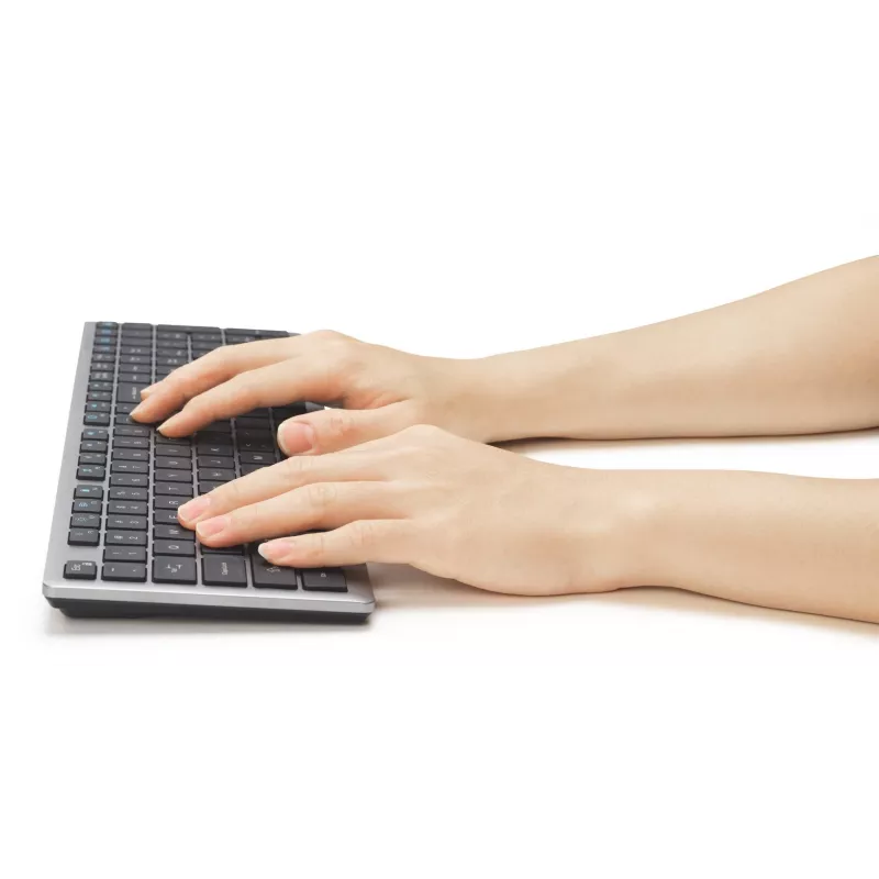 Teclado Kensington KB535 EQ recargable multidispositivo, Int ENG