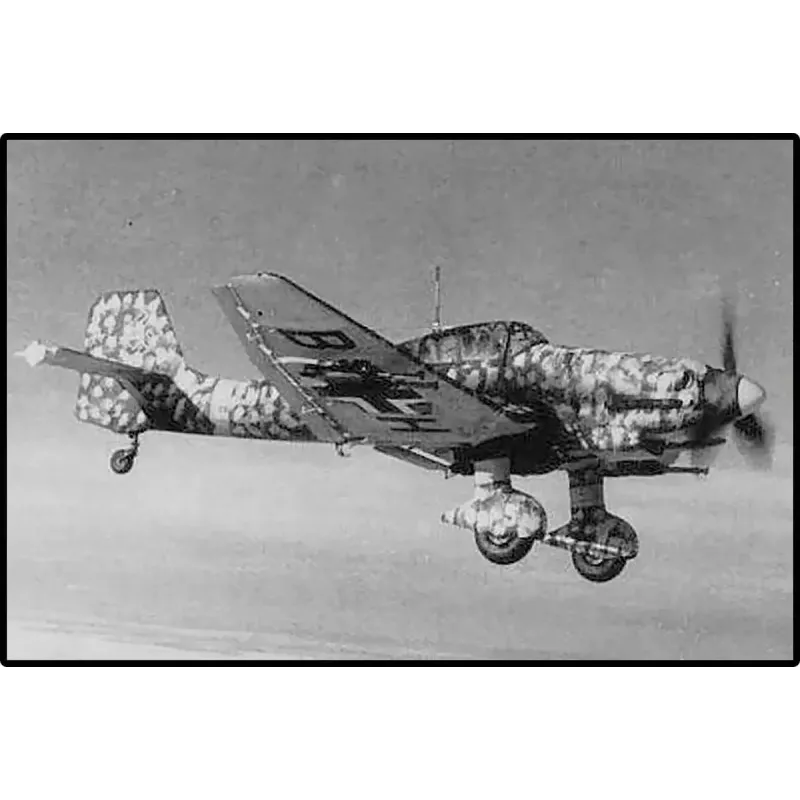 Set de construcción Cobi Blocks Junkers JU 87D-3 Stuka 556 piezas