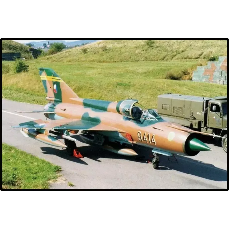Maqueta Cobi MiG-21 396 piezas — set de construcción Cobi Blocks
