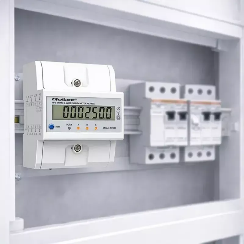 Contador de energía trifásico QOLTEC 50980 — 400 V, 100 A con reset