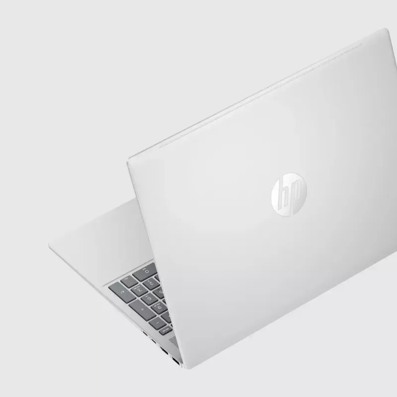 Portátil HP Pavilion 16-ag0007nw — AMD Ryzen 5 8540U, 16 inch WUXGA, 16 GB RAM, 512 GB SSD, Windows 11 Home, Plata