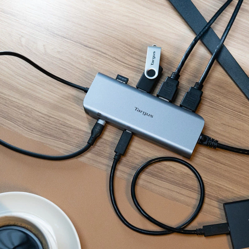Targus Dual Video Mobile Dock con 140W EPR Pass-Thru, con cable, USB 3.2 Gen 2 (3.1 Gen 2) Type-C, 140 W, 1000 Mbit/s, gris, 10 Gbit/s