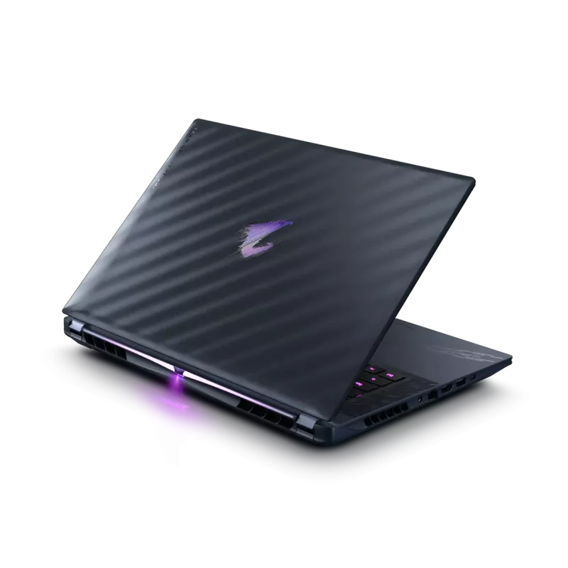 Portátil Gigabyte AORUS Master 18 BZH Ultra 9 275HX 32 GB 2 TB W11 Pro RTX 5090 240 Hz