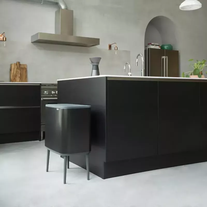 Papelera Brabantia 315824 36L rectangular plástico negra