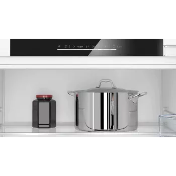 Neff KU1212FE0 frigorífico bajo encimera 134 L blanco