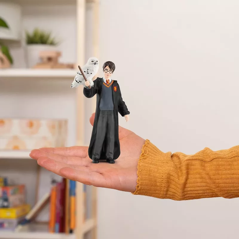 Figura Schleich Harry Potter y Hedwig multicolor 42633 edad recomendada 6+