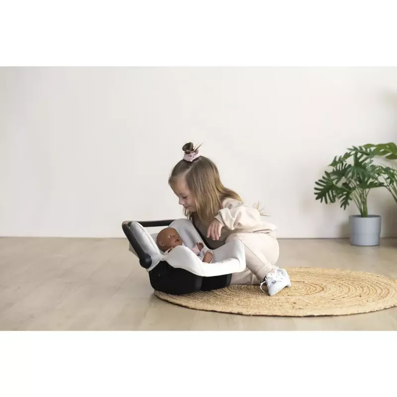 Silla de coche para muñecas Simba-Dickie Maxi-Cosi, beige — accesorio para muñecas