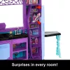 Casa de muñecas Monster High Boo-tique Hotel con sorpresas espeluznantes en cada habitación y más de 13 accesorios