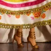 Muñeca coleccionable Barbie Signature Día De Muertos 2025 con vestido crema de volantes