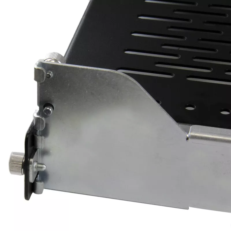 StarTech.com estante de servidor deslizante ventilado de 2U con brazo de gestión de cables - profundidad de montaje ajustable de 27,7 a 31,6 pulgadas - 50 lb - bandeja de servidor de 19