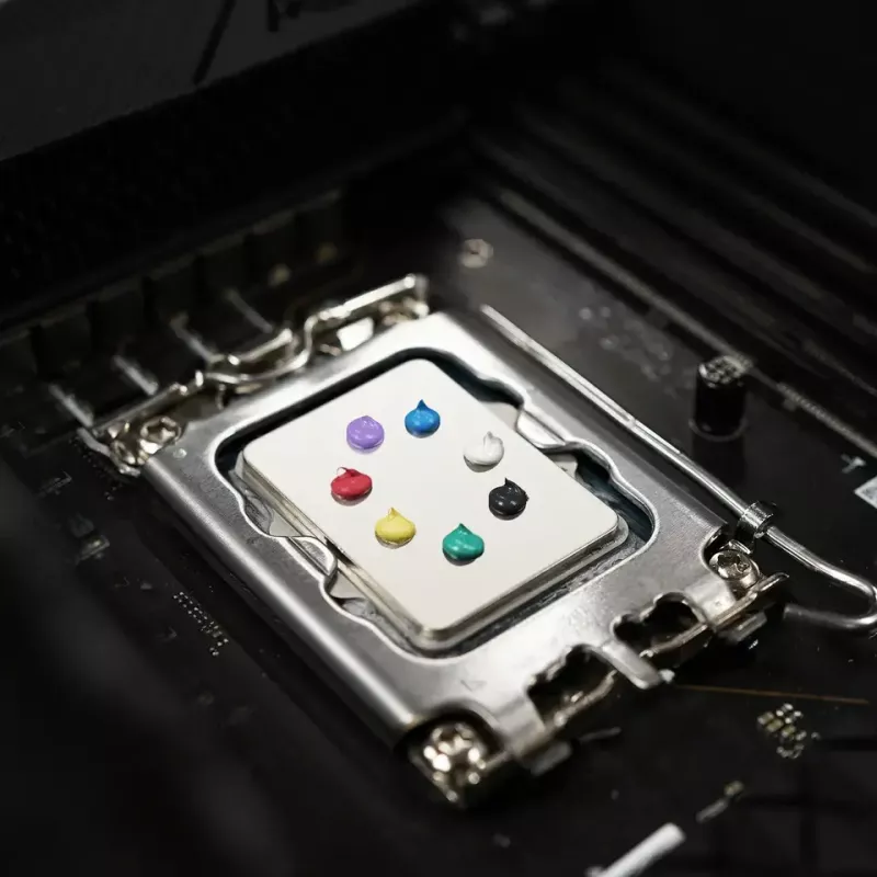 Pasta térmica Cooler Master Cryofuze 5 — amarilla, temperatura máxima de funcionamiento 240°C, 1 ud.