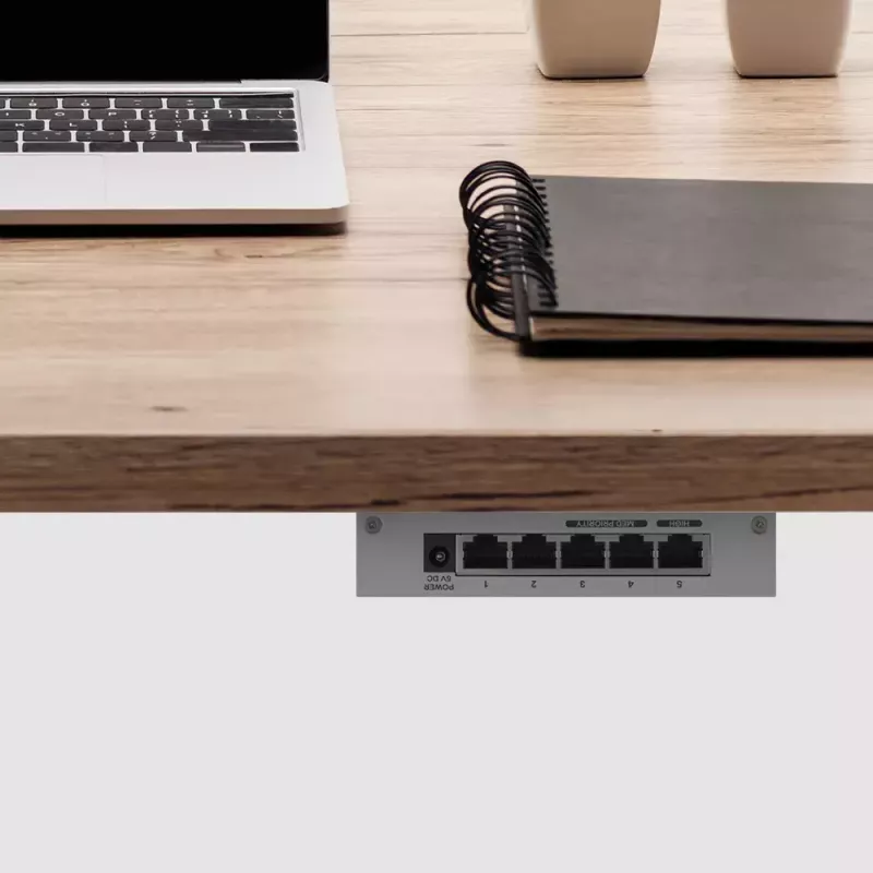 Zyxel GS-105B v3 No gestionado L2+ Gigabit Ethernet (10/100/1000) Plata