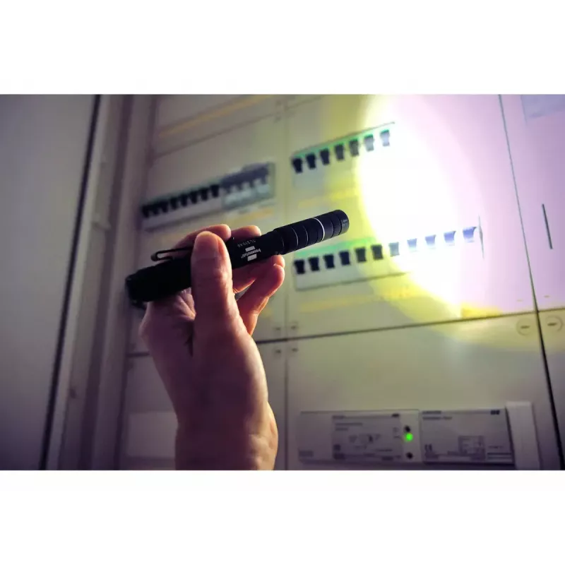 Linterna de mano Brennenstuhl 1173750003 LED negra aluminio IP44 5W