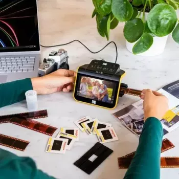 Escáner de película Kodak RODFS50 14 megapíxeles conexión USB — para 35 mm y diapositivas
