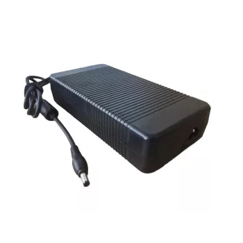 CoreParts MBA1398 fuente de alimentación negro