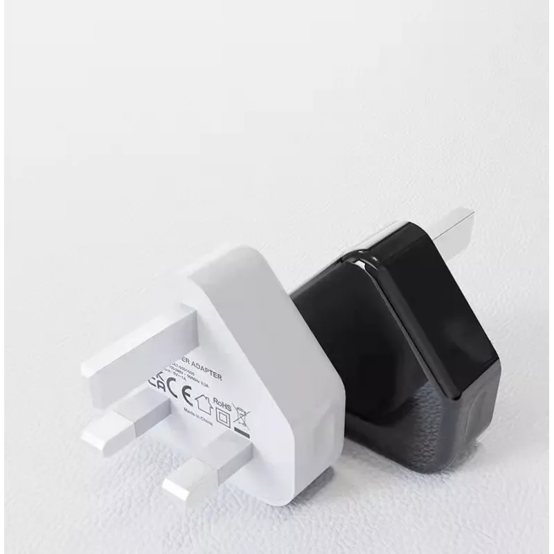 Cargador móvil universal CoreParts MBXUSB-AC0017 negro AC interior