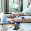 j5create JUR261 soporte lector USB™ Smart Card / CAC, USB Type-A/USB Type-C, negro, 95 g