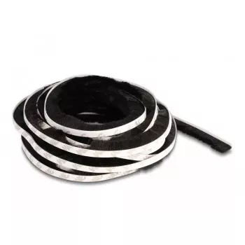Guía de cepillo autoadhesiva DeLOCK 15 mm longitud 5 m negra
