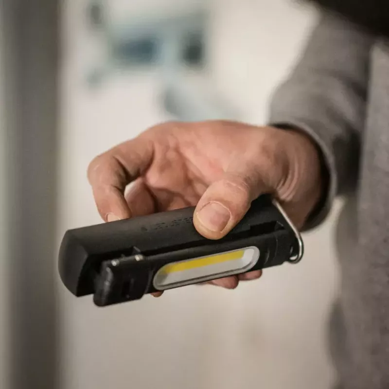 Ledlenser W7R Work, negro, LED