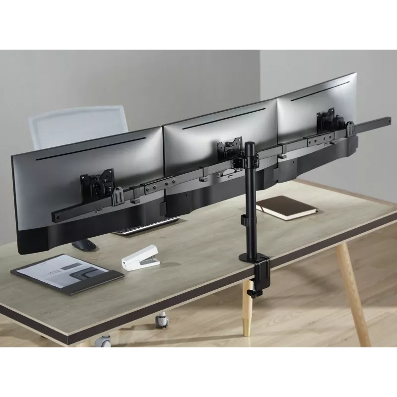 Equip Soporte de mesa con brazo articulado para triple monitor de 17 a 32 pulgadas Abrazadera/Pasacables de mesa 21 kg
