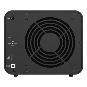 TerraMaster D8 HYBRID Disk-Array Sobremesa Negro 4-Bay HDD SSD