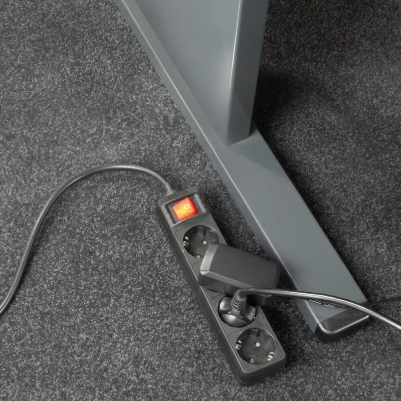 Regleta de enchufes ACT con interruptor iluminado, 4 tomas, 2 m, negra