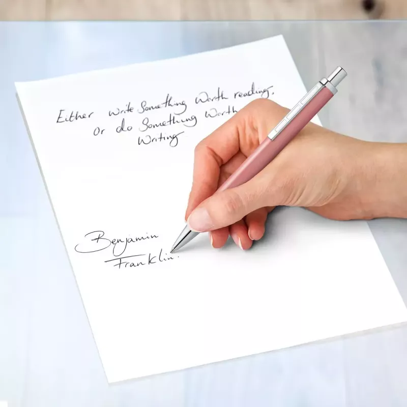 Bolígrafo con clip y pulsador Staedtler 444 azul