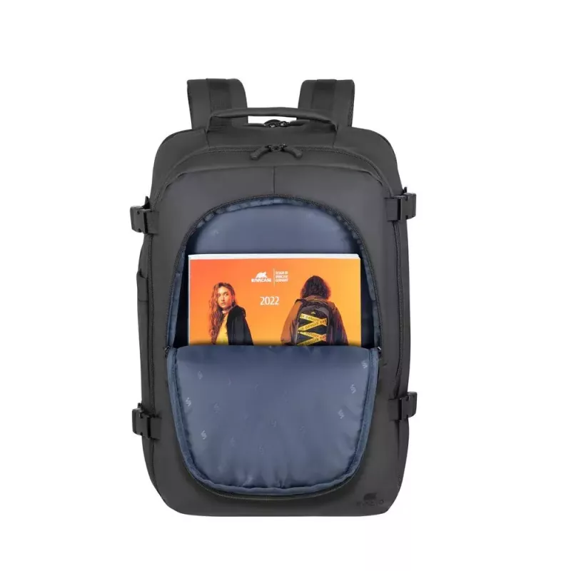 Mochila de ocio Rivacase Tegel 8465 negra poliéster RESPETUOSA CON EL MEDIOAMBIENTE