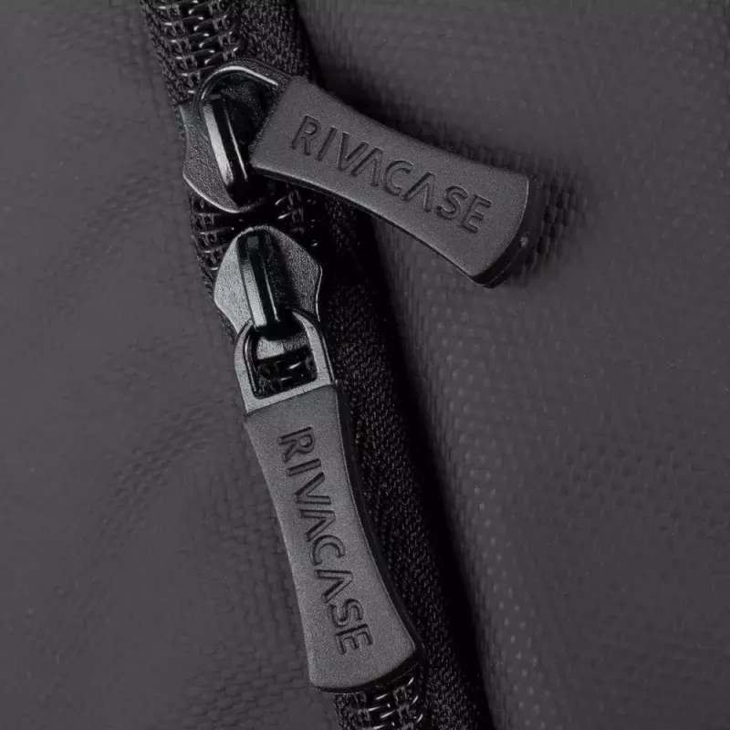 Mochila de ocio Rivacase Tegel 8465 negra poliéster RESPETUOSA CON EL MEDIOAMBIENTE