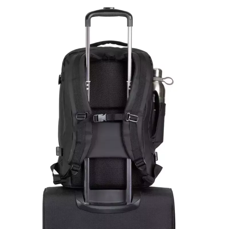 Mochila de ocio Rivacase Tegel 8465 negra poliéster RESPETUOSA CON EL MEDIOAMBIENTE