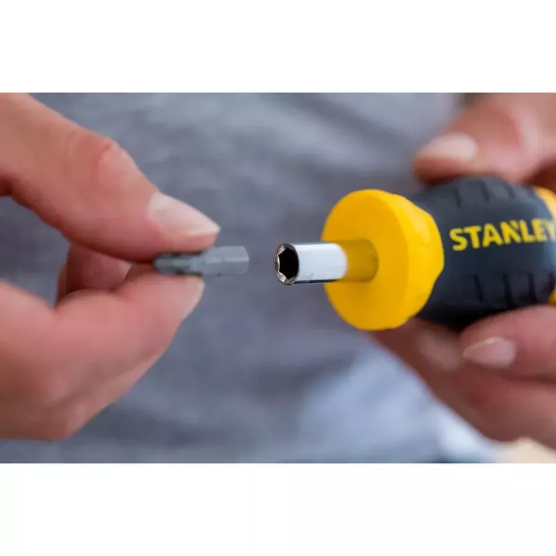 Destornillador Stanley Stubby Multibit Ratcheting 0-66-358