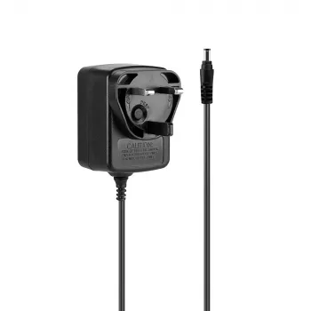 Fuente de alimentación multinacional Lindy 24VDC 1.25A, 5,5/2,1mm, universal, interior, 100 - 240 V, 50/60 Hz, 30 W, 24 V