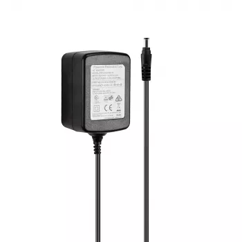 Fuente de alimentación multinacional Lindy 24VDC 1.25A, 5,5/2,1mm, universal, interior, 100 - 240 V, 50/60 Hz, 30 W, 24 V