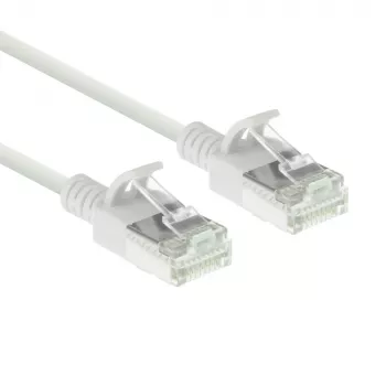 ACT blanco 0,5 m LSZH U/FTP CAT6A cable de parcheo slimline para centro de datos snagless con conectores macho RJ45