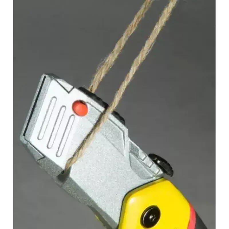 Cúter Stanley 0-10-825 negro metálico amarillo 14 cm hoja