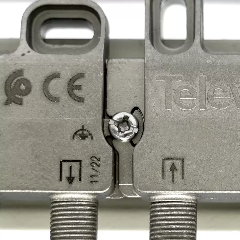 Televes AZ418FZ derivador de 4 salidas 5-1218 MHz, 18 dB (519444)