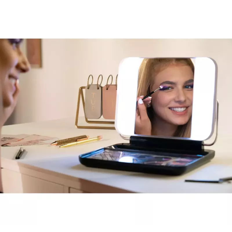 Set de maquillaje Canal Toys STYLE 4 EVER con iluminación LED