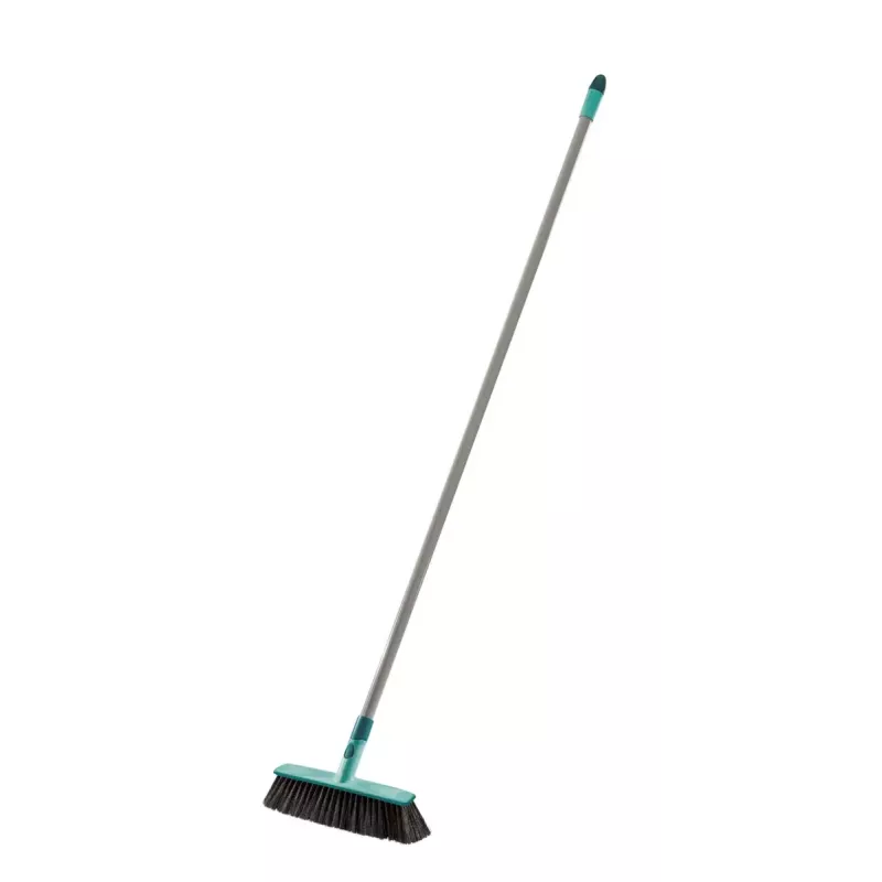 Escoba de cerdas suaves para interiores Leifheit 45032 – cerdas suaves para suelos delicados, mango ligero
