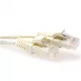 ACT Cable de red U/UTP CAT6 marfil de 0,25 m, protección de lengüeta, con conectores RJ45
