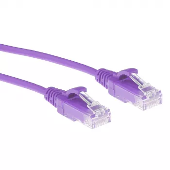 Cable de parcheo slimline para centro de datos ACT lila 0,25 metros LSZH U/UTP CAT6 snagless con conectores RJ45
